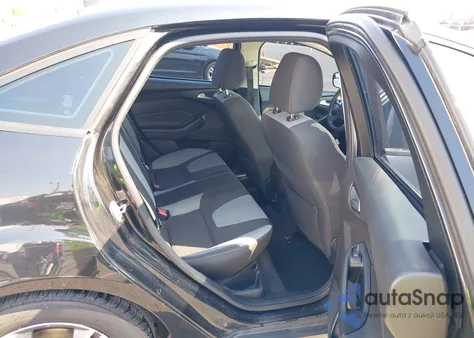 2014 Ford Focus Se z USA, uszkodzony, nr VIN 1FADP3F21EL225076